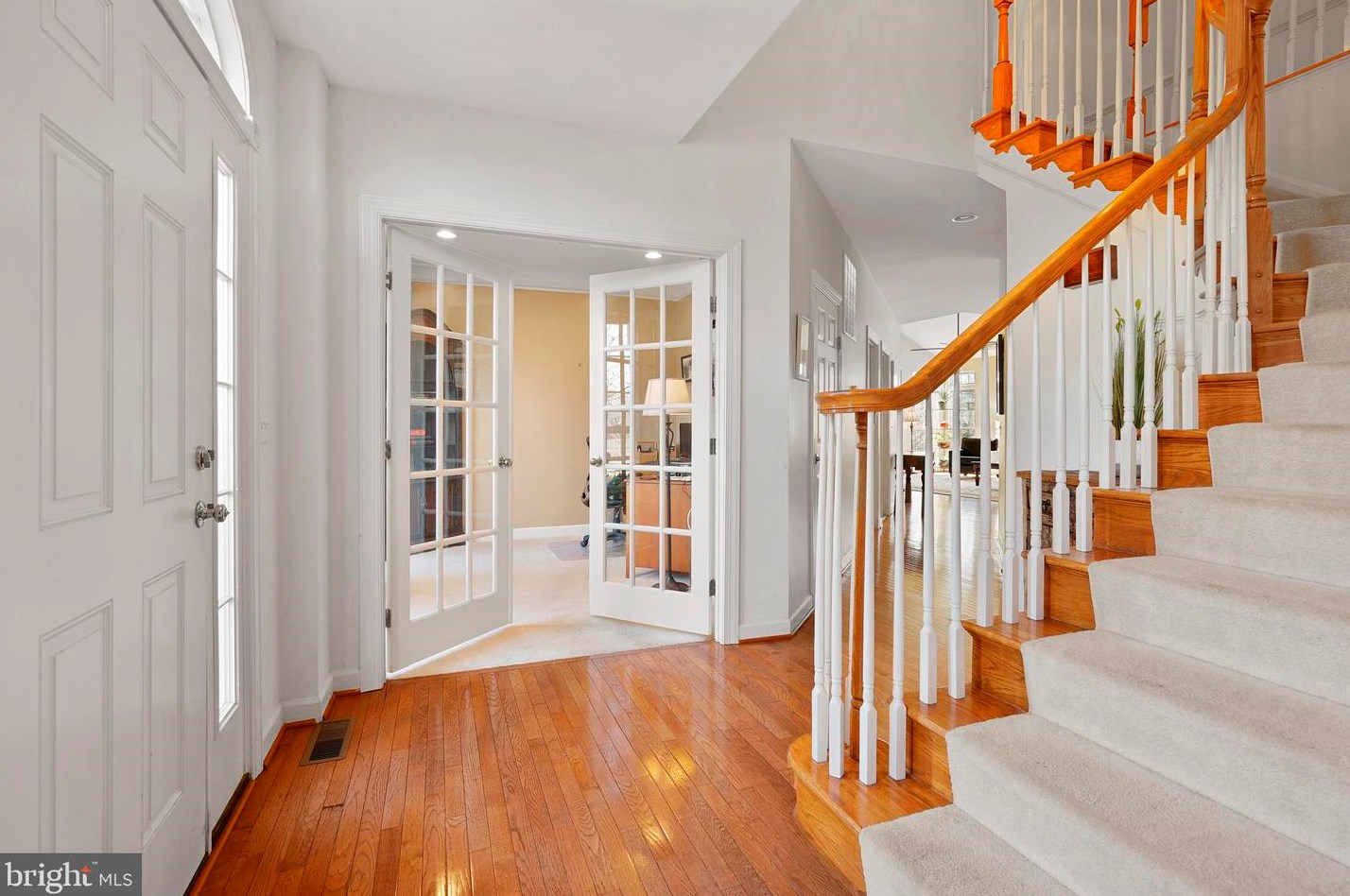 42490 Longacre Dr, Fairfax, VA 20152-6381