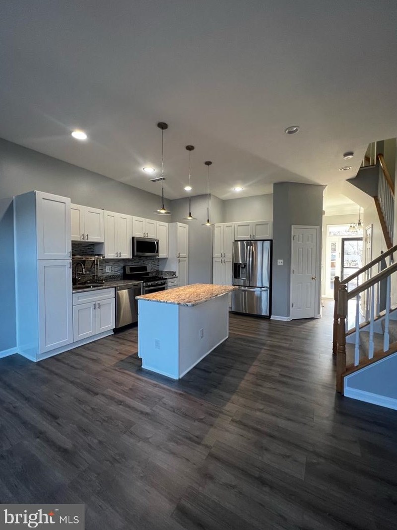 42800 Cedar Hedge St, Fairfax, VA 20152
