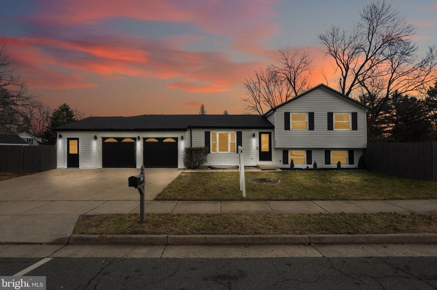216 Plaza St Ne, Leesburg, VA 20176
