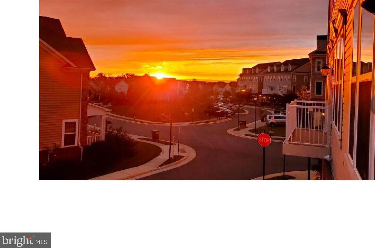 42604 Hardage Ter, Ashburn VA  20148-4350 exterior