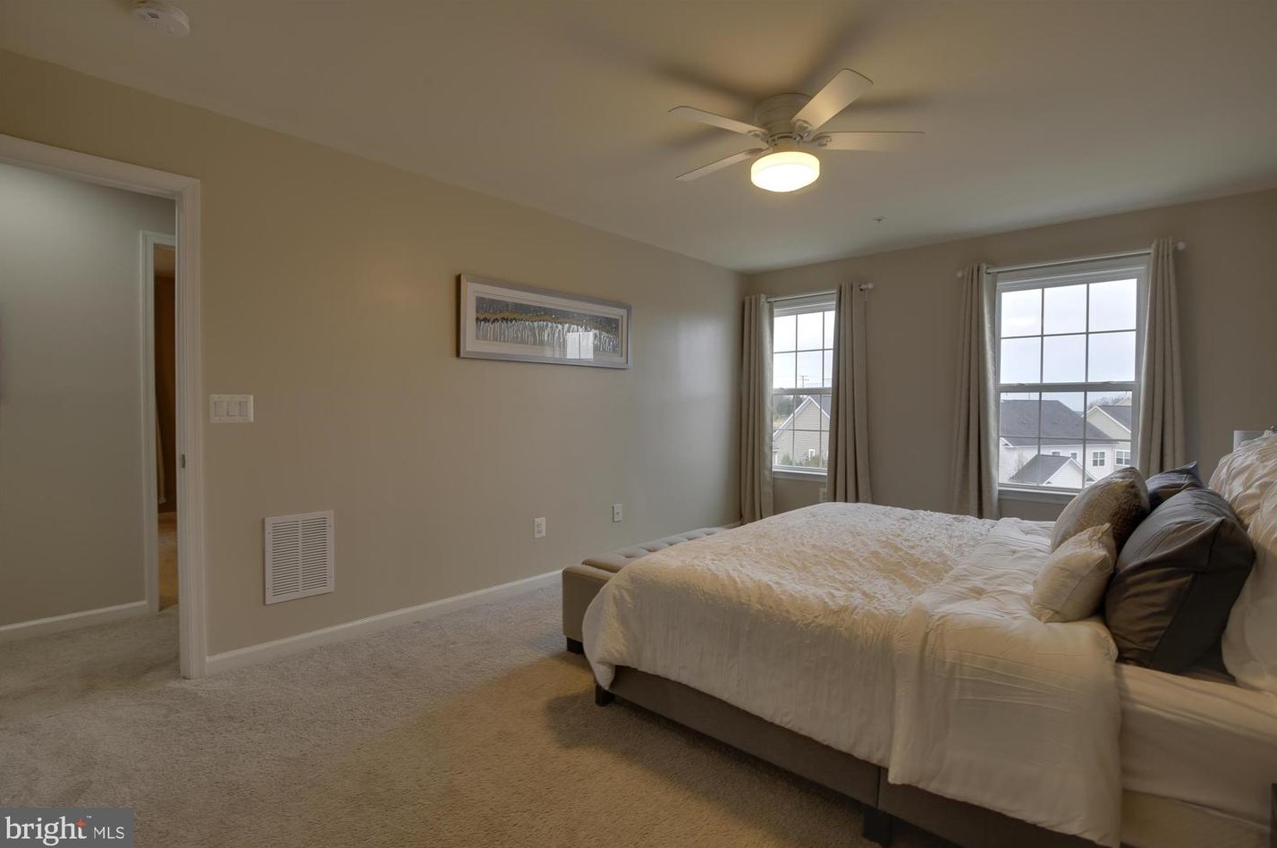 42604 Hardage Ter, Ashburn VA  20148-4350 exterior