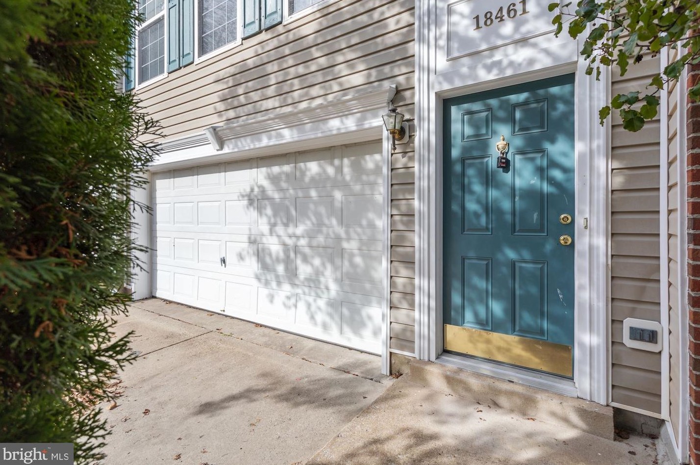 18461 Sierra Springs Square, Leesburg, VA 20176