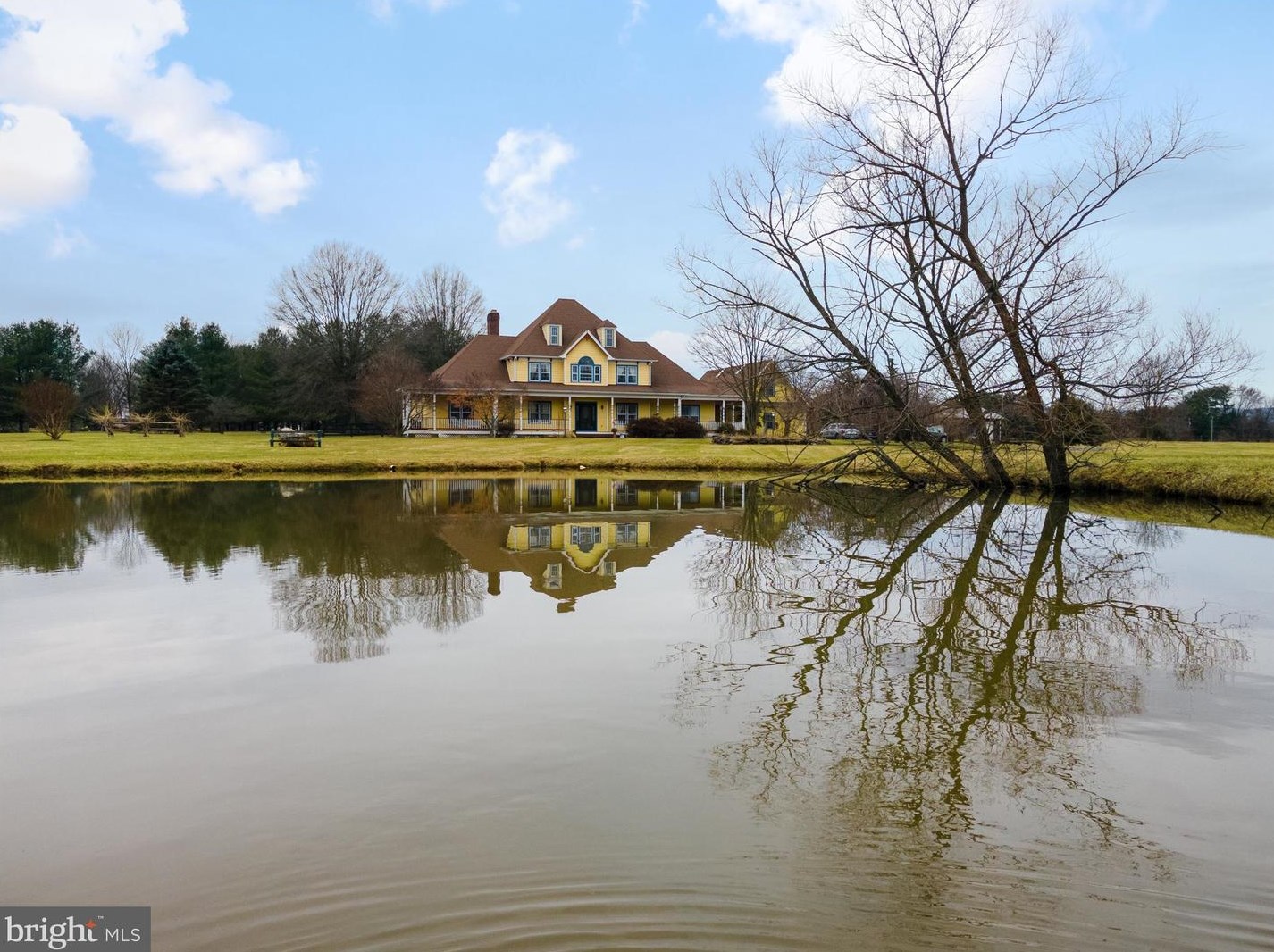 39109 John Wolford Rd, Waterford, VA 20197-1616