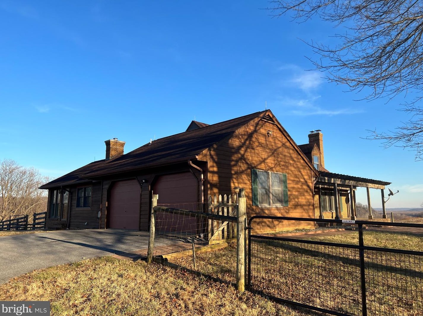 42206 Lovettsville Rd, Lovettsville, VA 20180