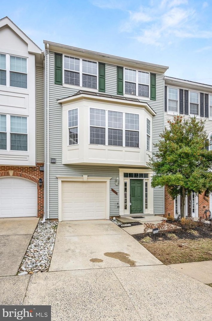 21205 Owls Nest Sq, Ashburn, VA 20147-4886