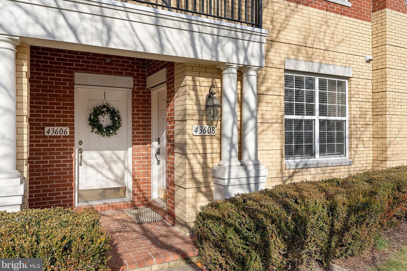 43608 Hampshire Crossing Square, Leesburg, VA 20176