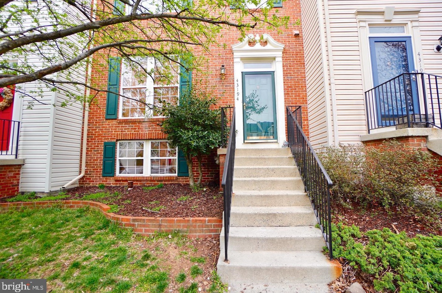43194 Katama Square, Fairfax, VA 20152