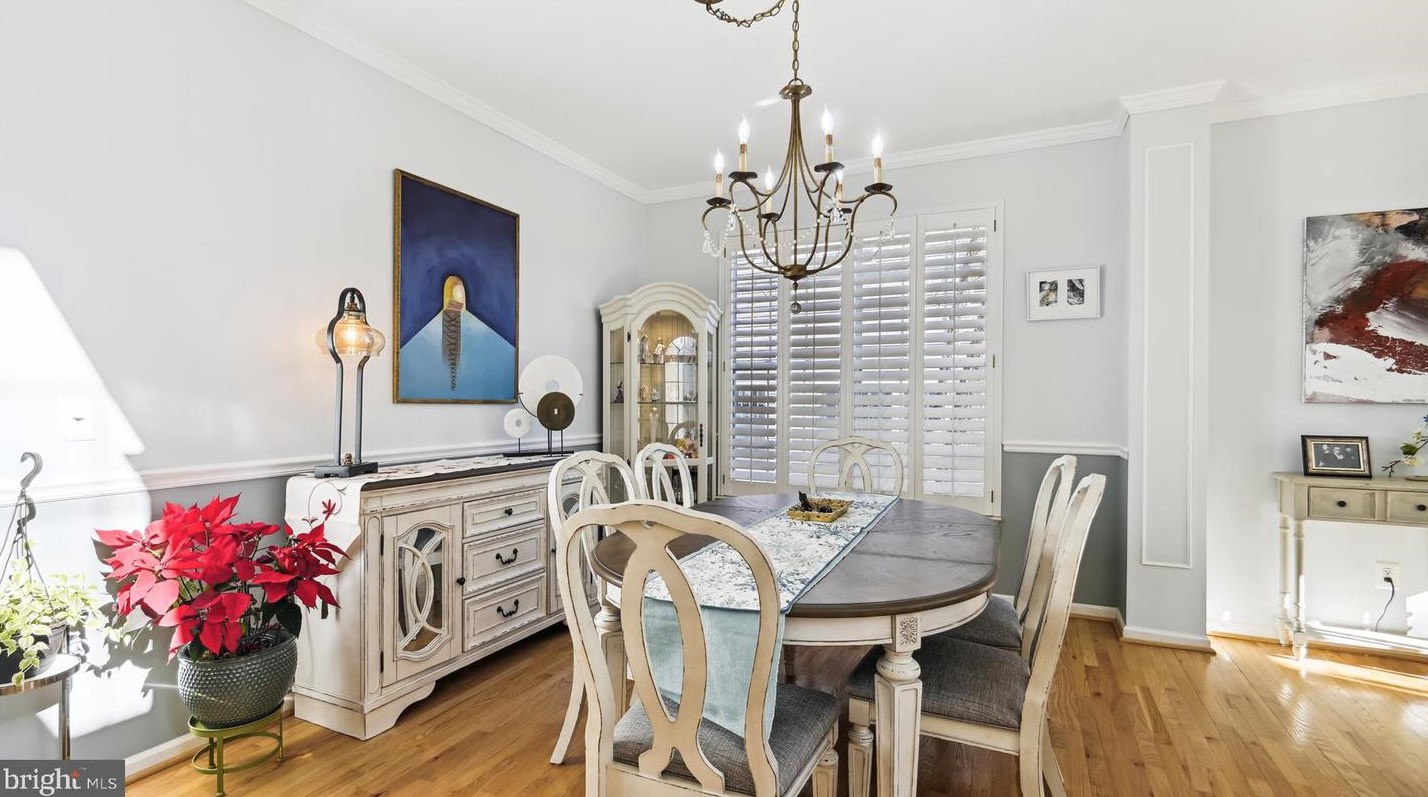 47074 Garrett Pl, Dulles VA  20165-7522 exterior