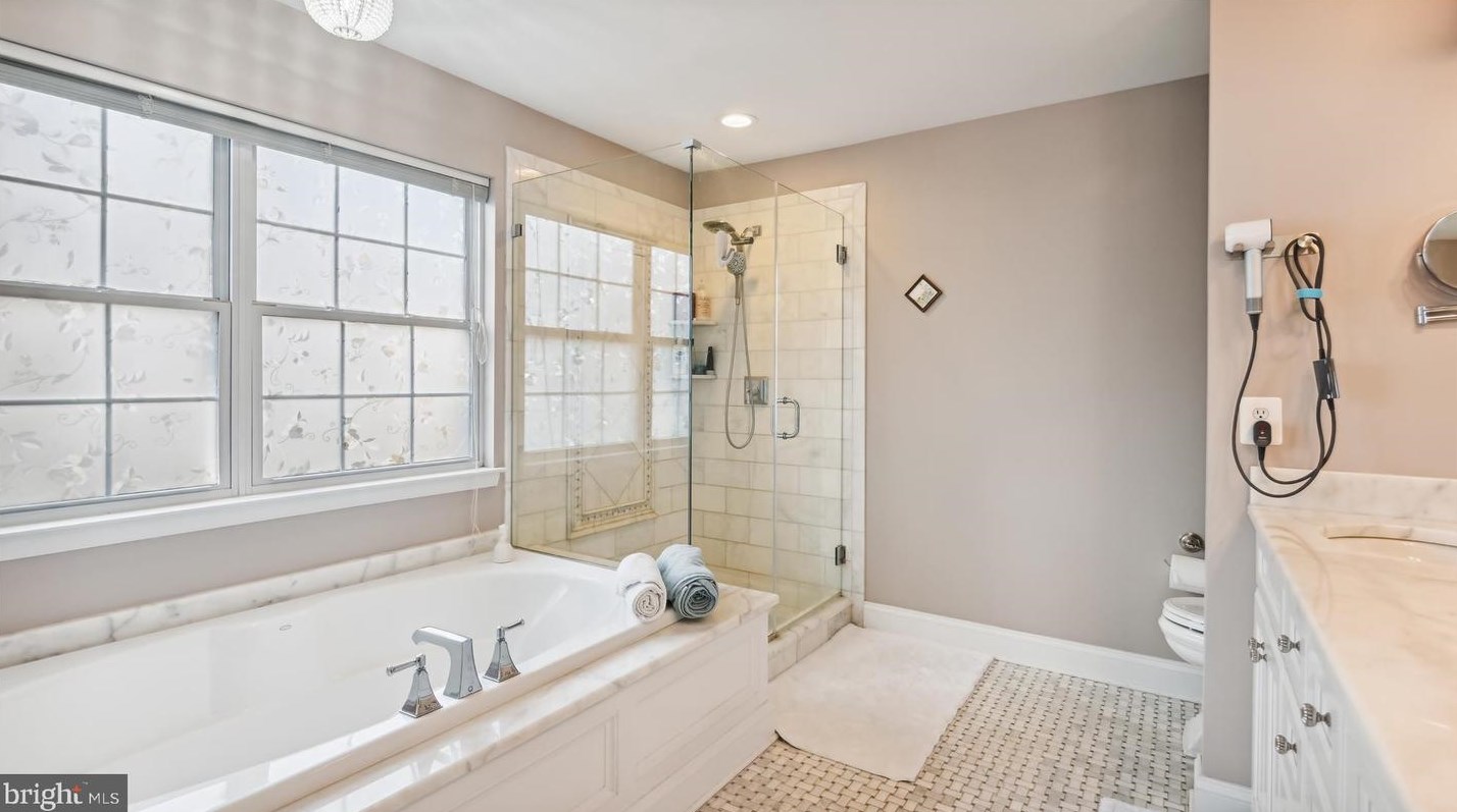 47074 Garrett Pl, Dulles VA  20165-7522 exterior