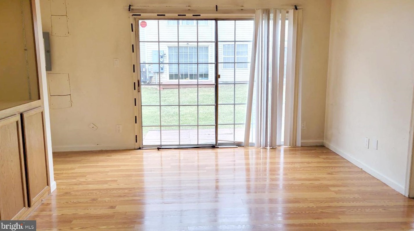 1113 Huntmaster Terrace Ne #101, Leesburg, VA 20176