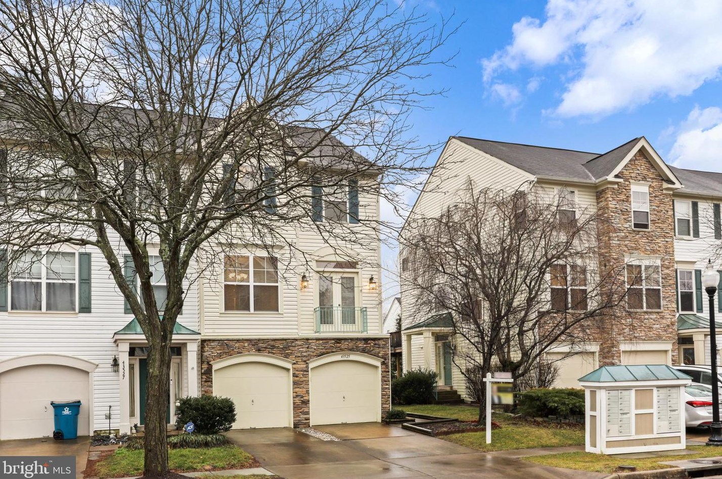 43525 Laidlow St, Fairfax, VA 20152-1767