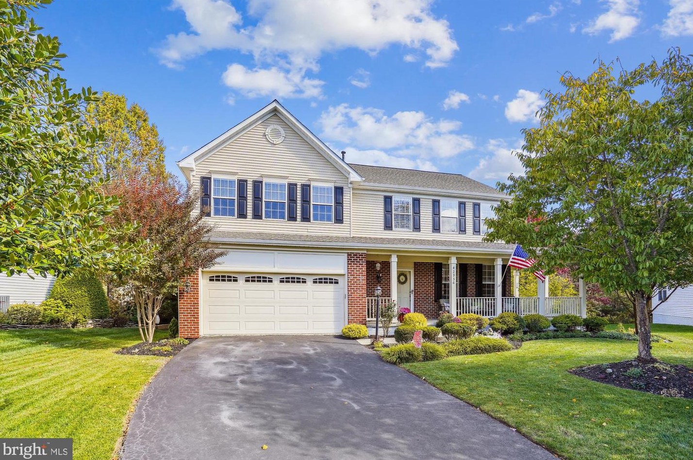 42956 Heatherton Ct, Ashburn, VA 20147-4014