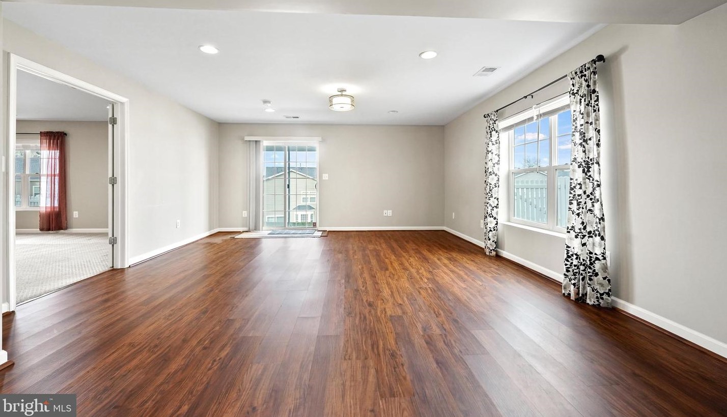 21115 Potomac Trail Cir, Ashburn VA  20148-4371 exterior