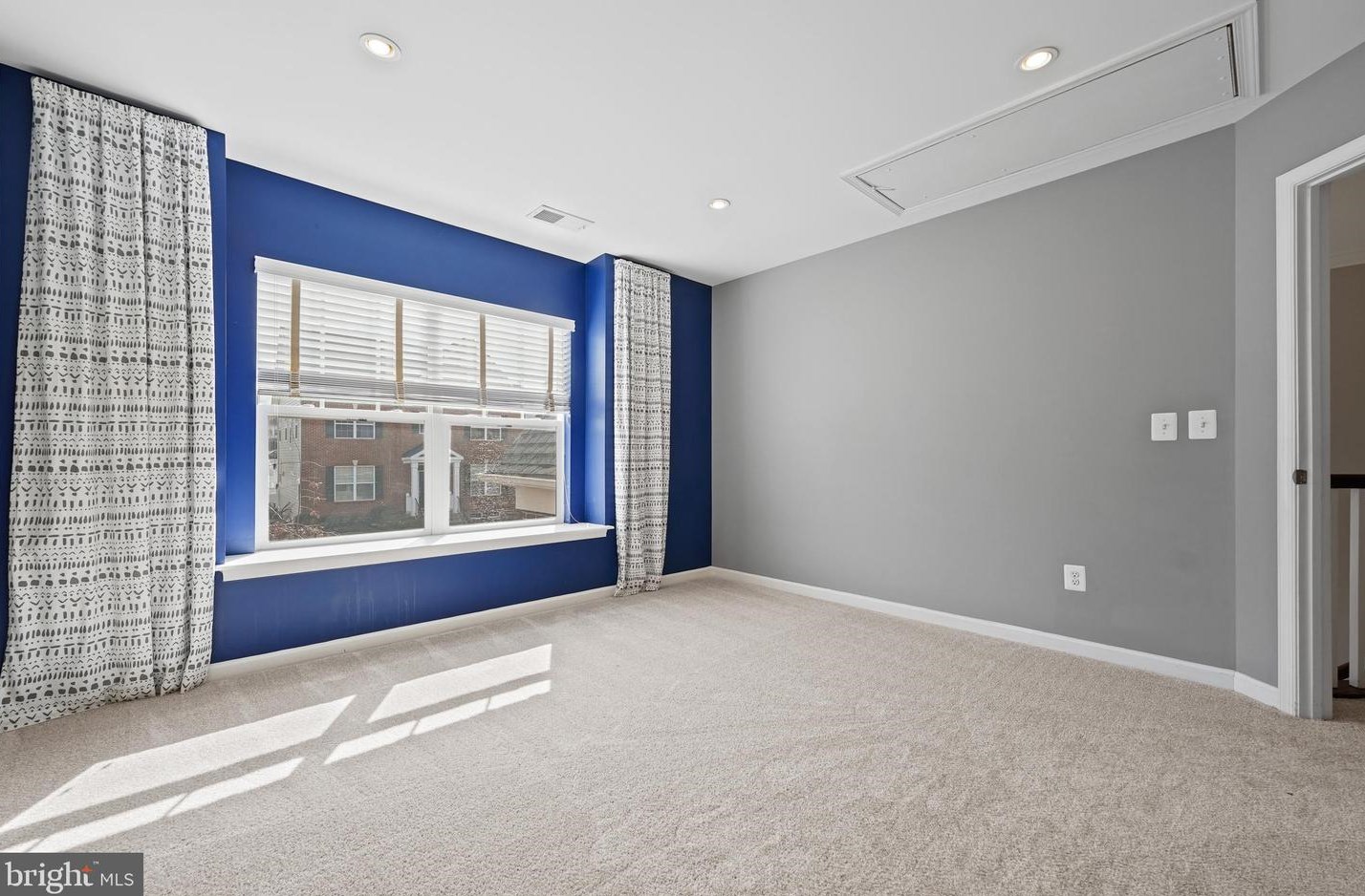 21115 Potomac Trail Cir, Ashburn VA  20148-4371 exterior