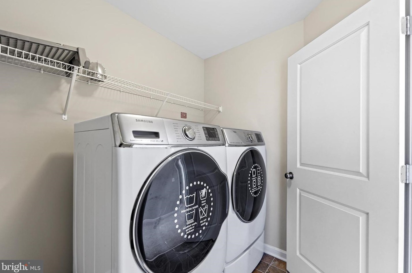 21115 Potomac Trail Cir, Ashburn VA  20148-4371 exterior