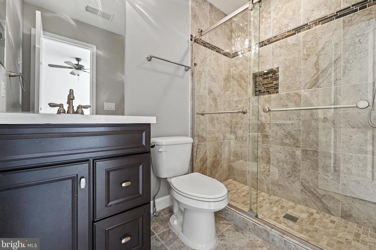 21115 Potomac Trail Cir, Ashburn VA  20148-4371 exterior