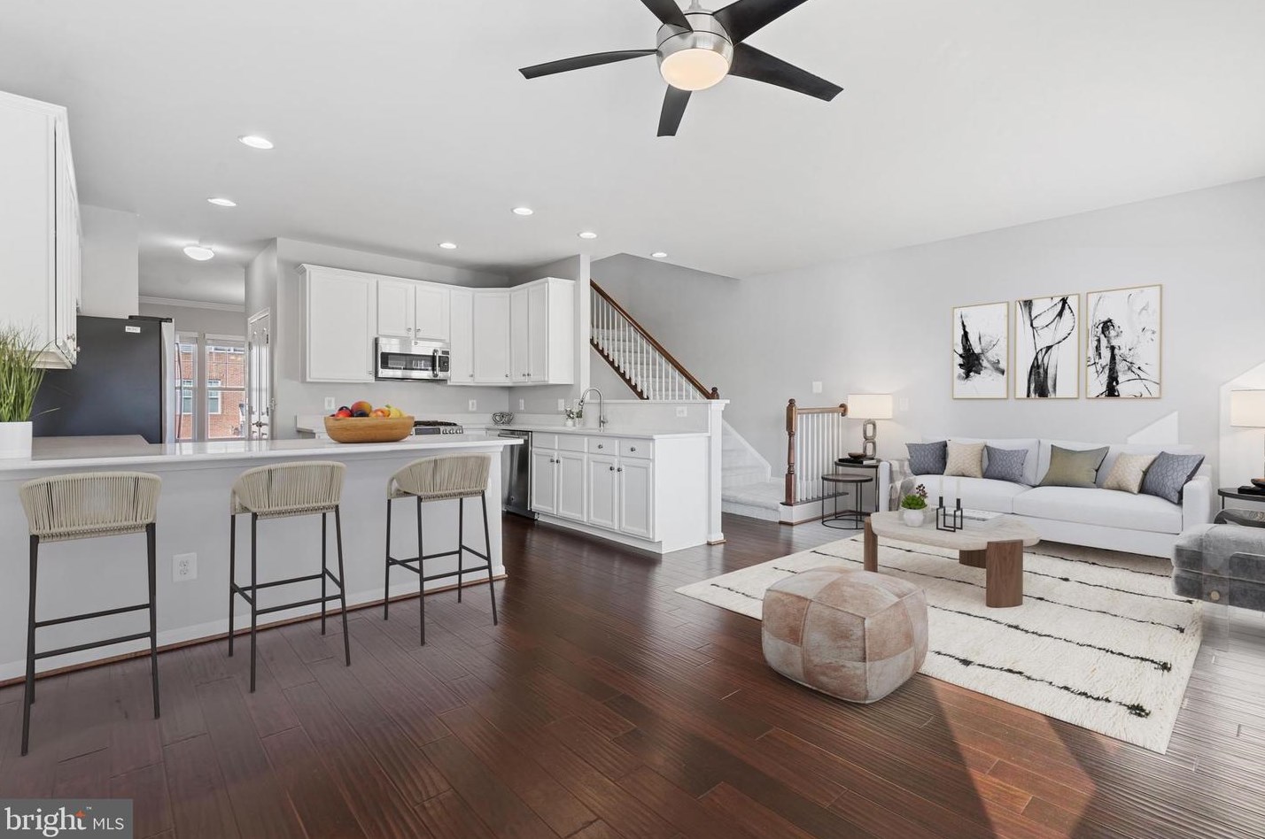 43459 Hopestone Ter, Fairfax VA  20152-1992 exterior