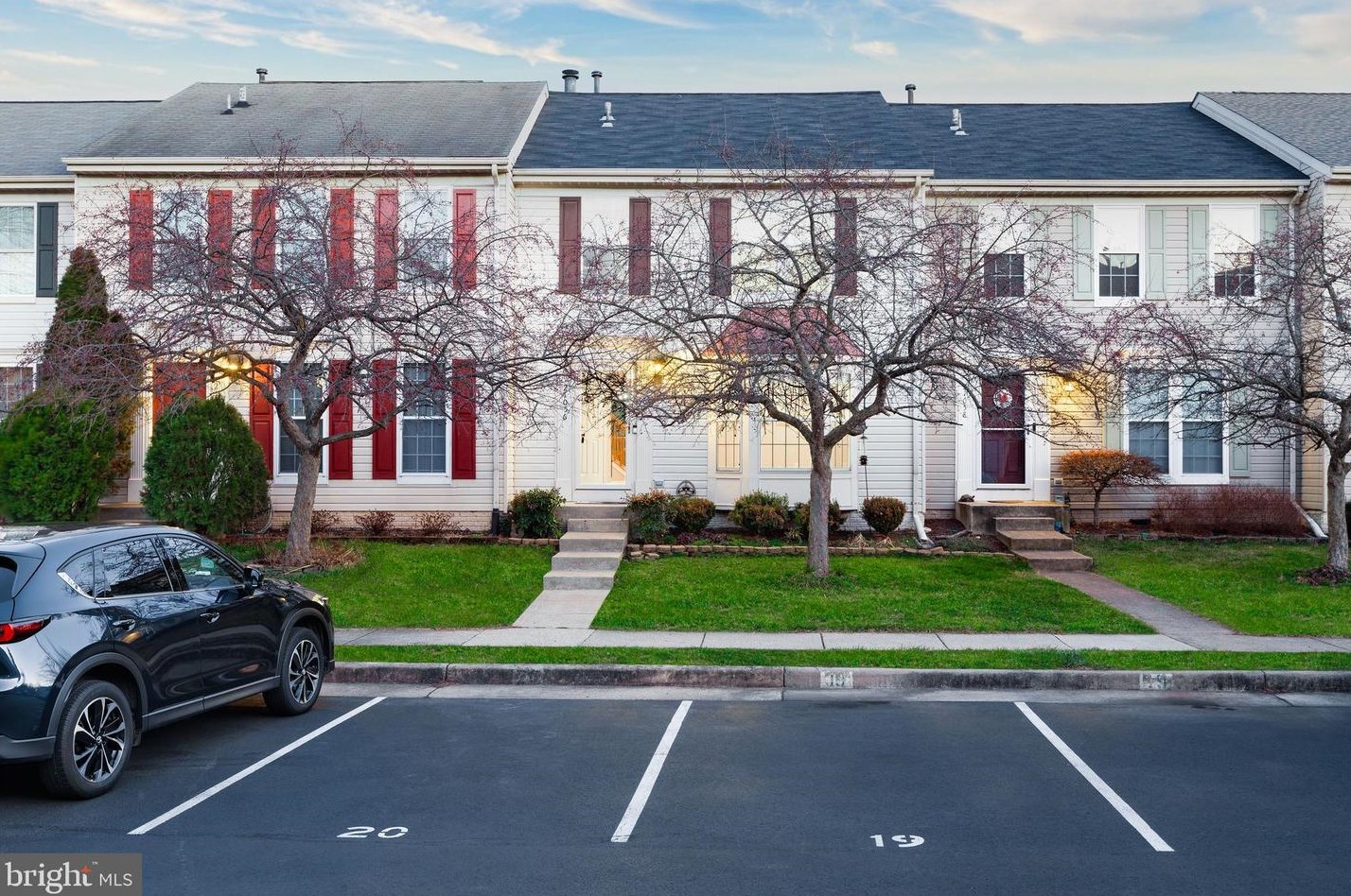 21056 Cornerpost Sq, Ashburn, VA 20147-5324