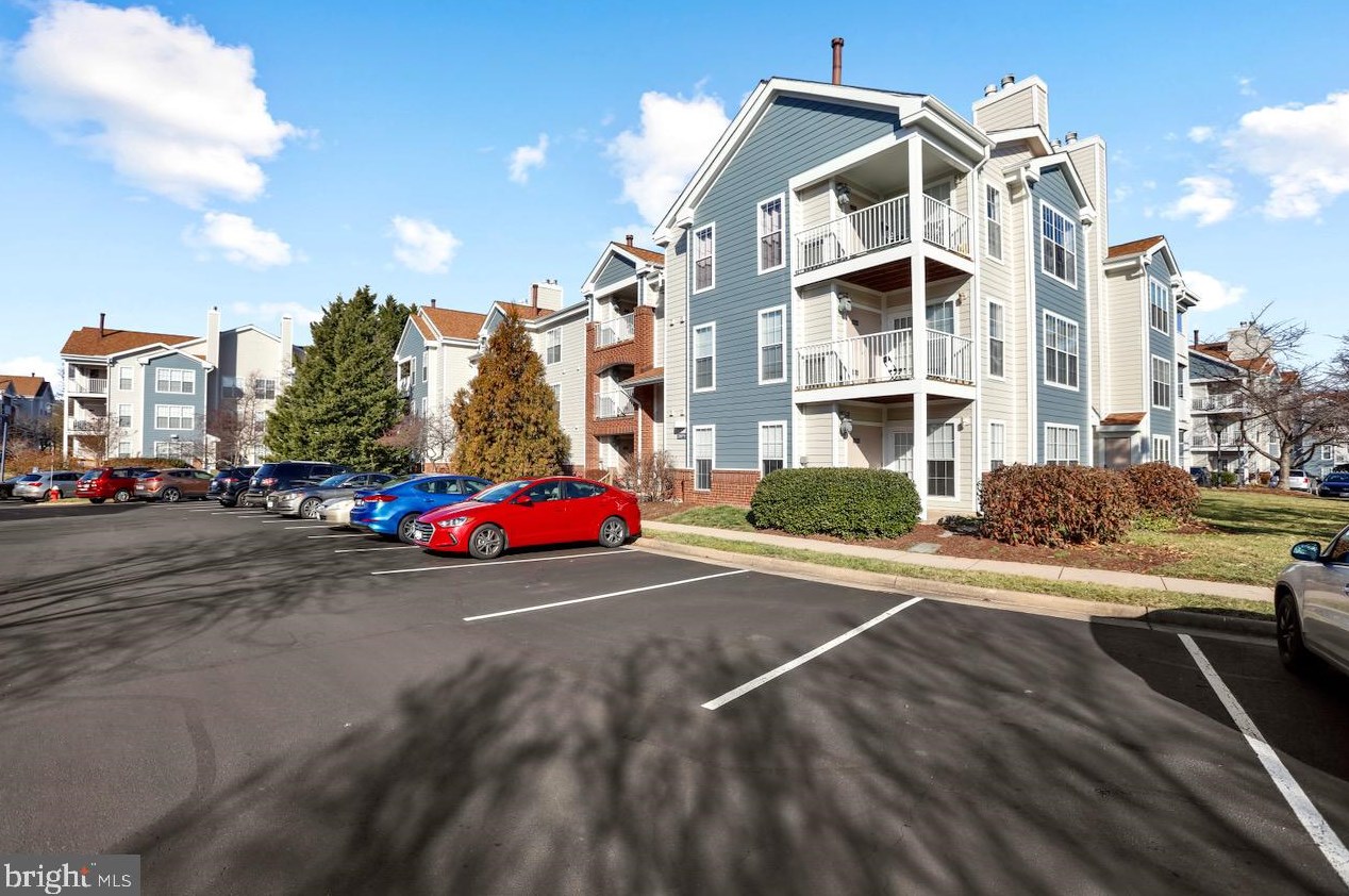 20979 Timber Ridge Terrace #103, Ashburn, VA 20147