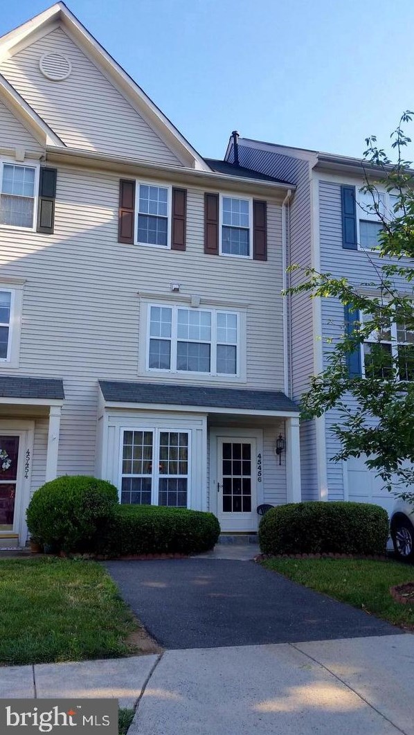 45456 Timber Trail Sq, Dulles, VA 20164