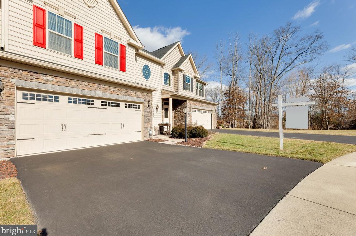 24876 Helms Terrace, Stone Ridge, VA 20105