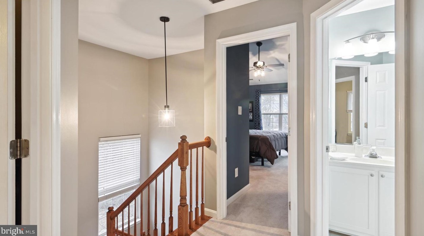 45483 Bluemont Junction Sq, Dulles VA  20164-5355 exterior