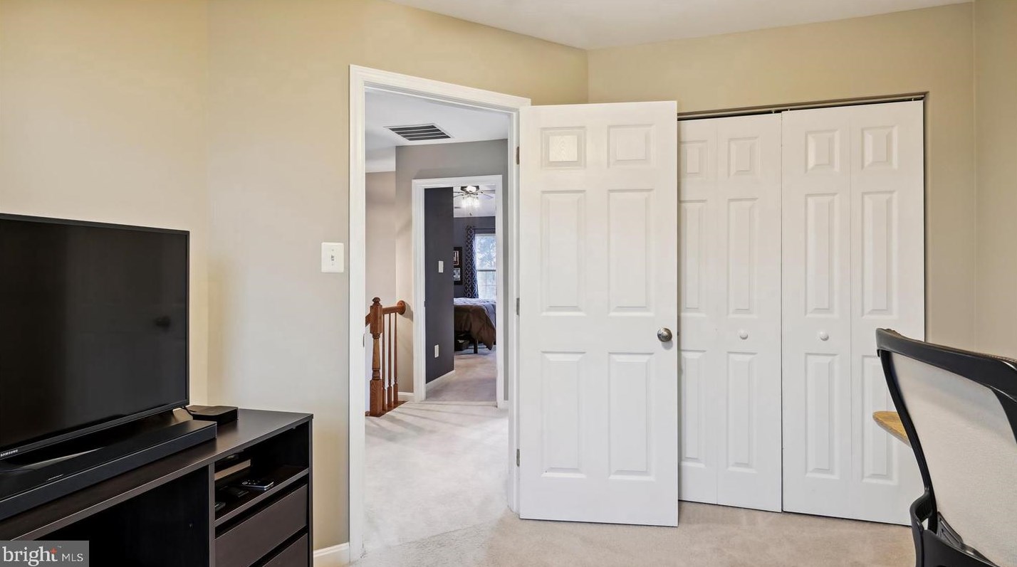 45483 Bluemont Junction Sq, Dulles VA  20164-5355 exterior