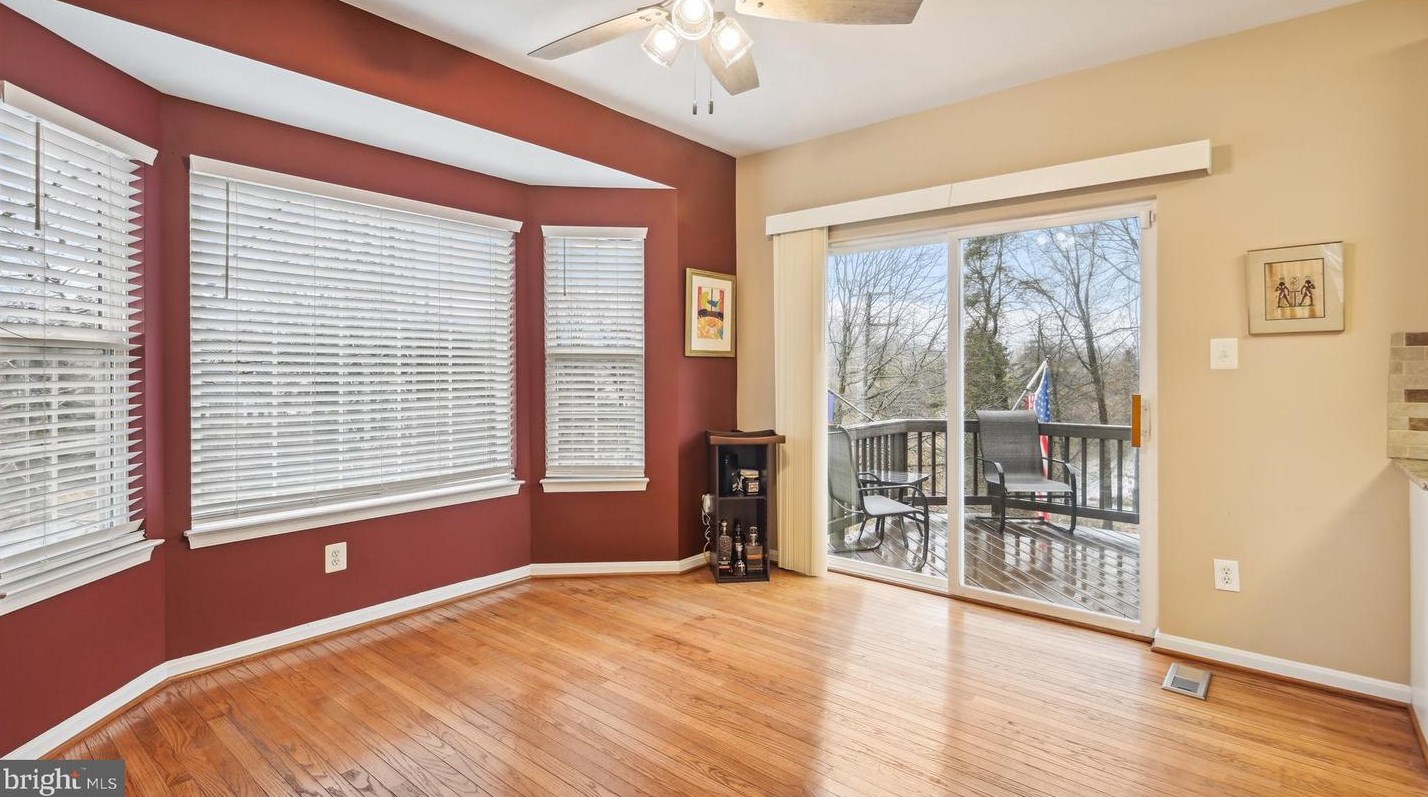 45483 Bluemont Junction Sq, Dulles VA  20164-5355 exterior