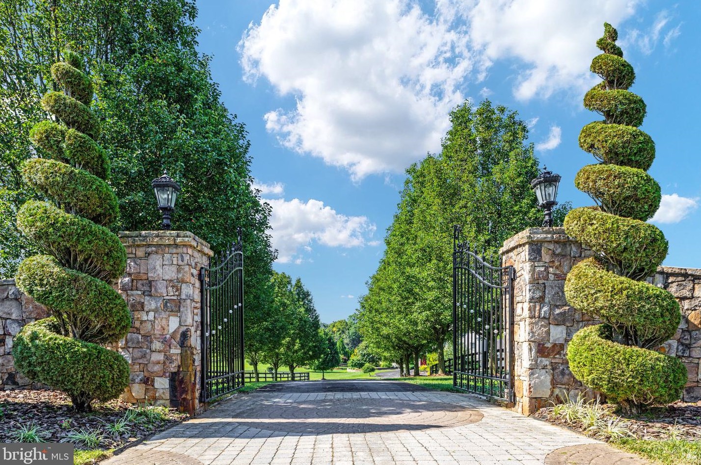 37789 Baker Mill Rd, Purcellville, VA 20132