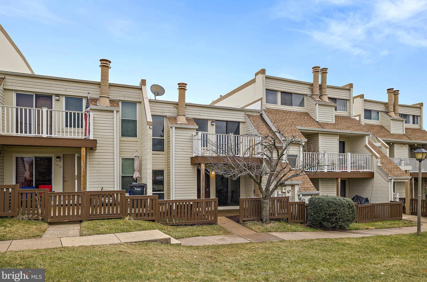 1008 Mycroft Ct, Dulles, VA 20164