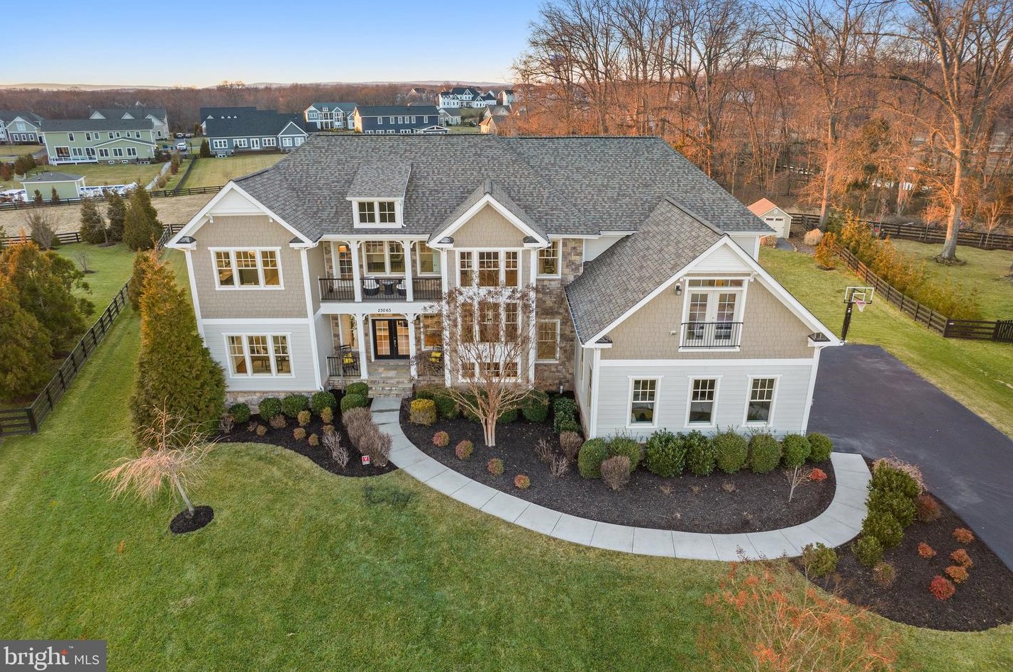 23063 Welbourne Walk Ct, Ashburn, VA 20148