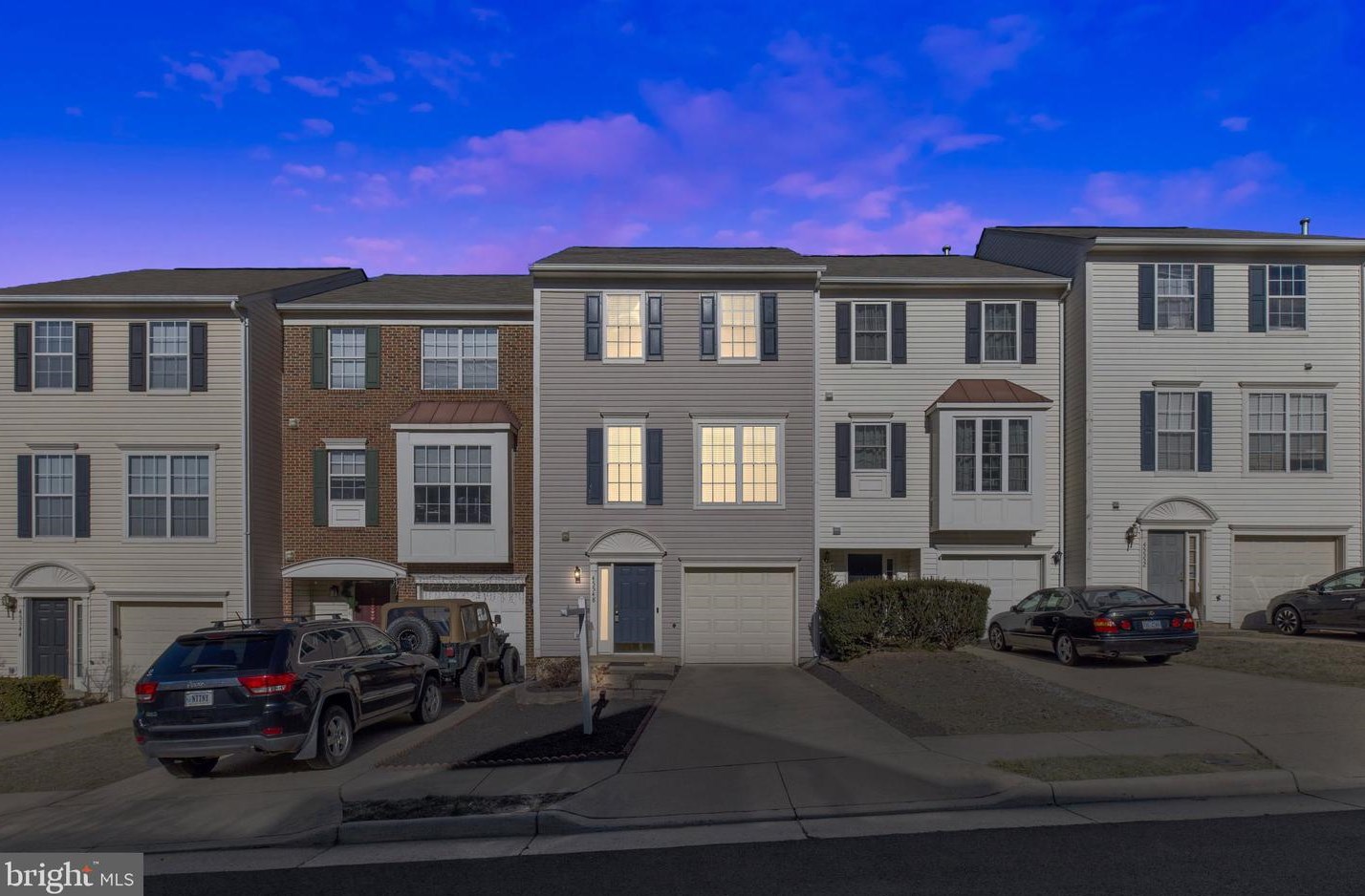 45548 Reading Ter, Dulles, VA 20166-3052