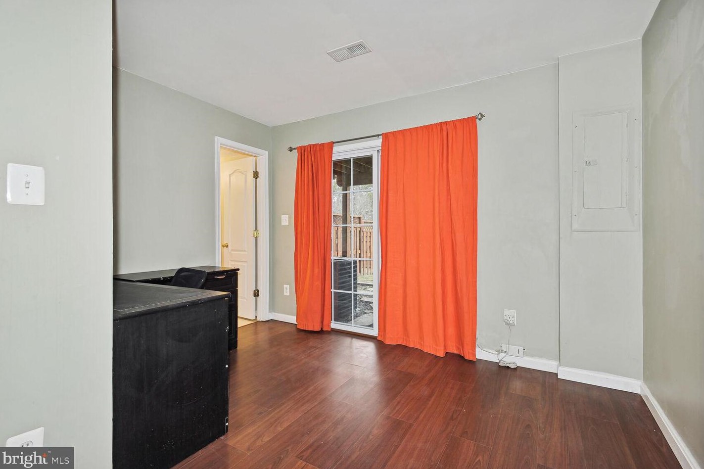 42037 Bushclover Ter, Stone Ridge VA  20105-5633 exterior