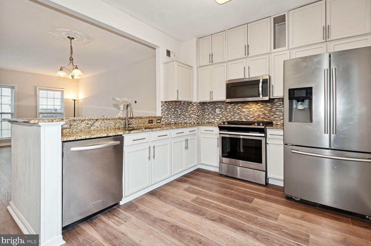 42037 Bushclover Ter, Stone Ridge VA  20105-5633 exterior