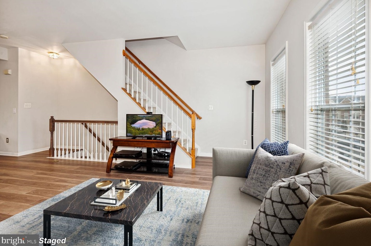 42037 Bushclover Ter, Stone Ridge VA  20105-5633 exterior