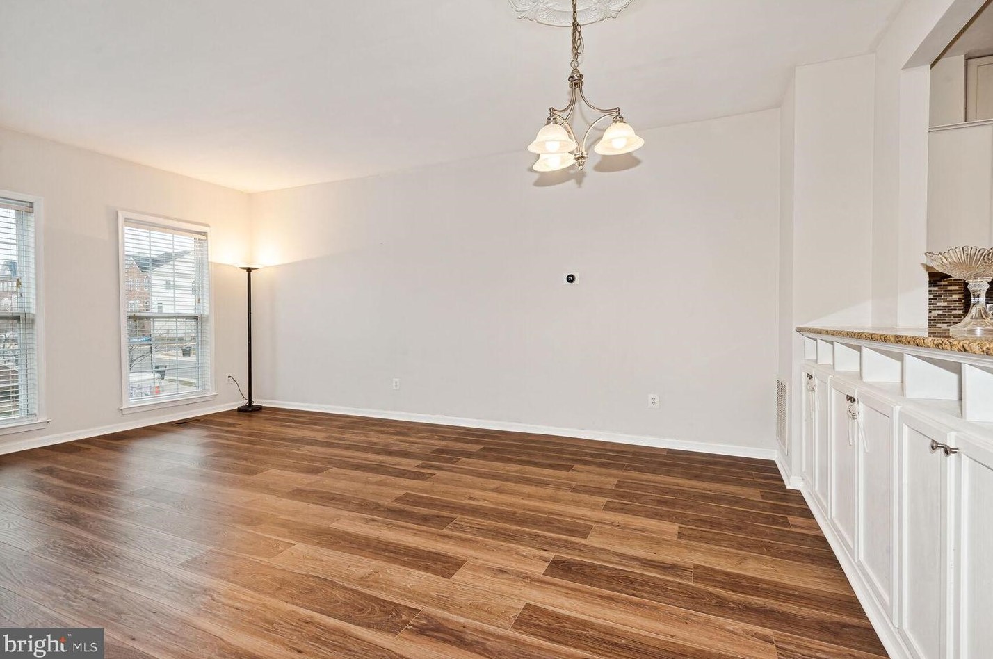 42037 Bushclover Ter, Stone Ridge VA  20105-5633 exterior