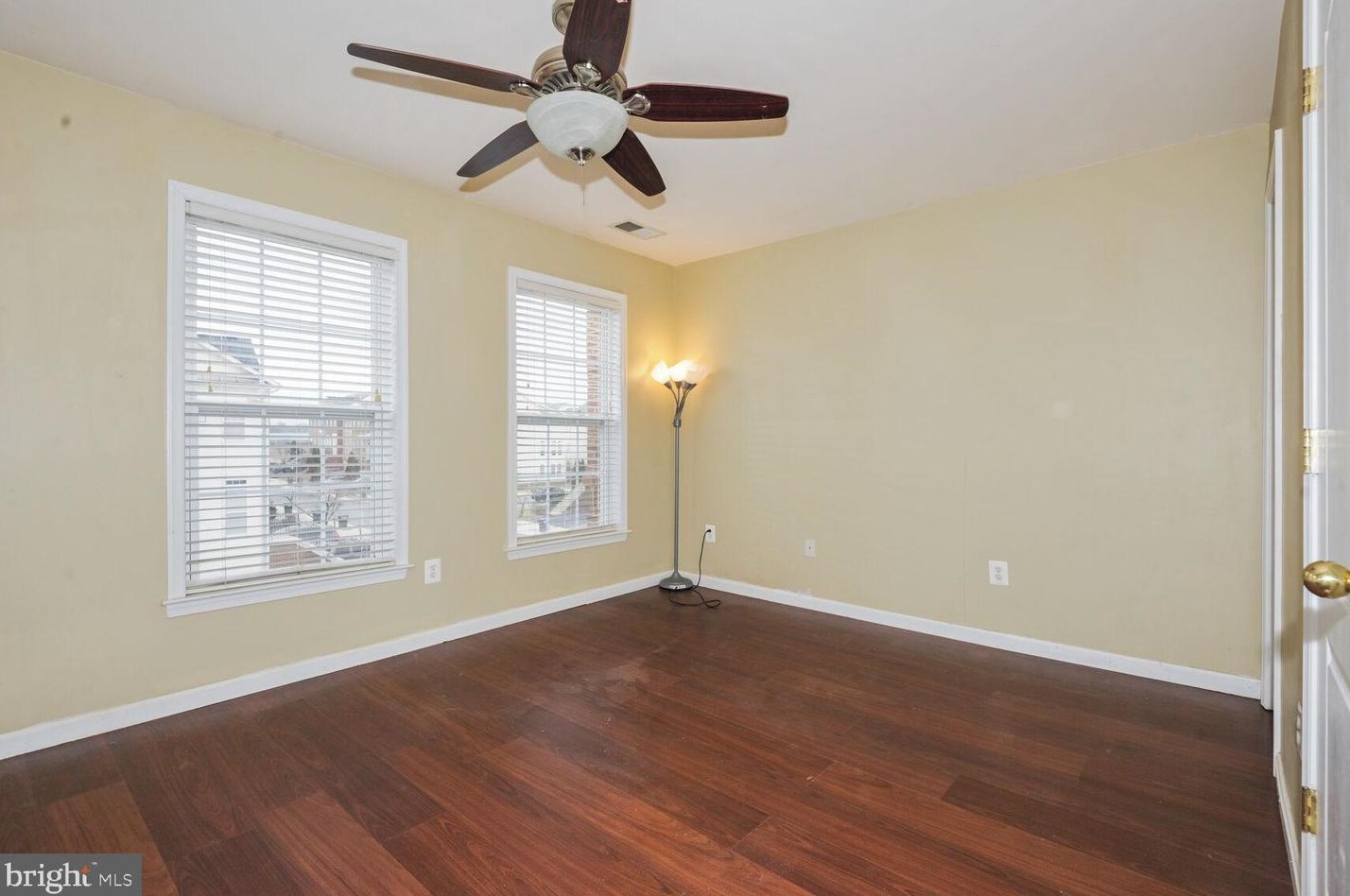 42037 Bushclover Ter, Stone Ridge VA  20105-5633 exterior