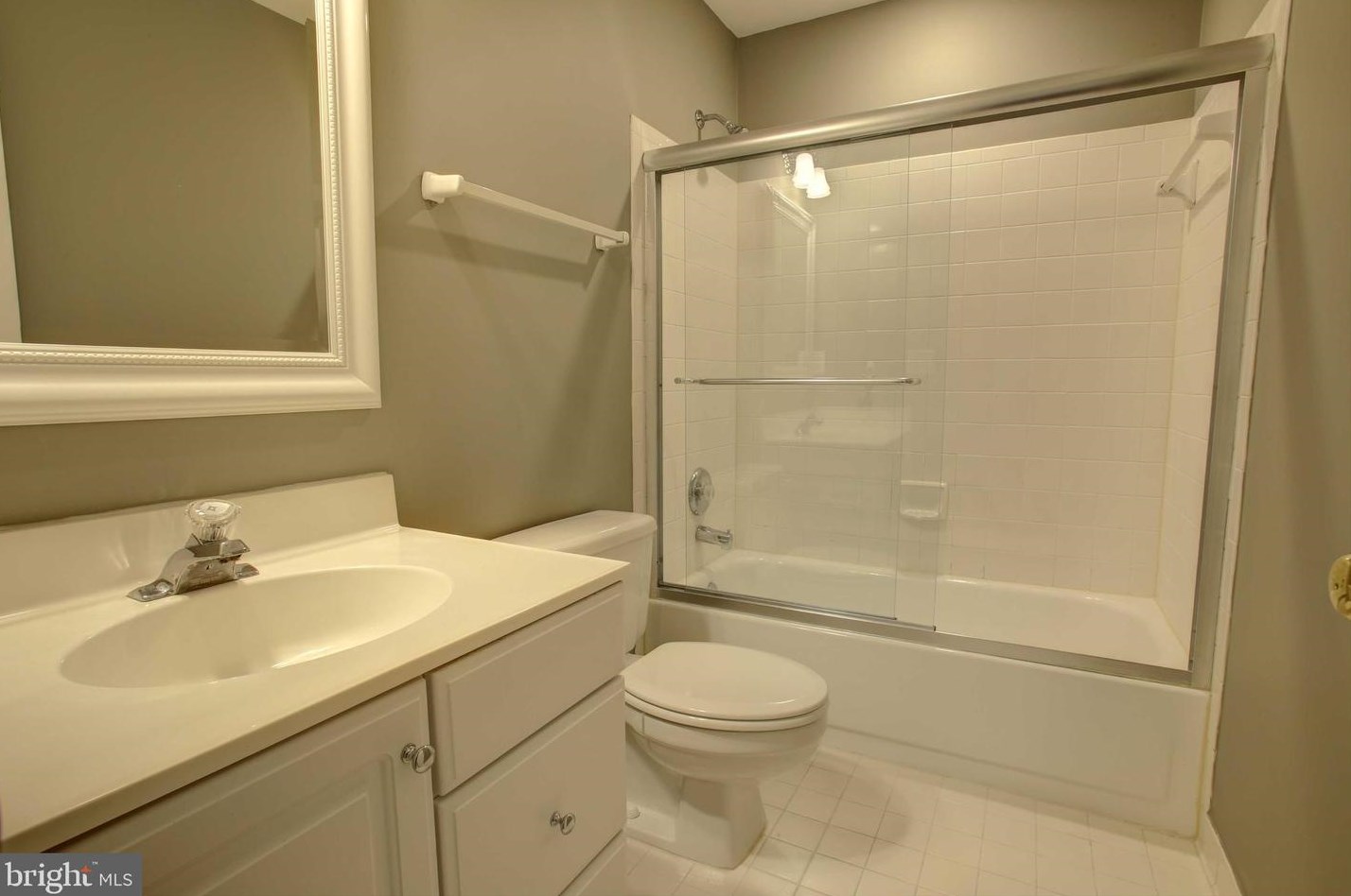 20596 Marsh Ct, Dulles VA  20165-7314 exterior