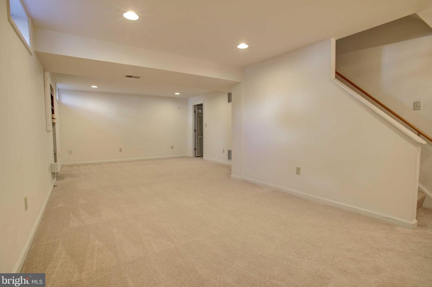 20596 Marsh Ct, Dulles VA  20165-7314 exterior