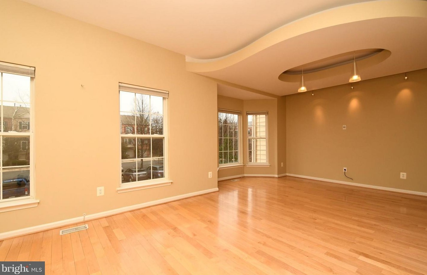 45849 Debhill Ter, Dulles VA  20166-2405 exterior