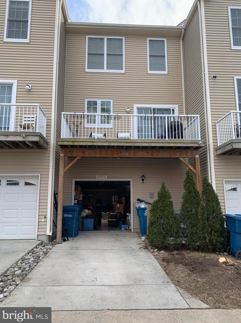 42818 Eggleston Terrace, Fairfax, VA 20152