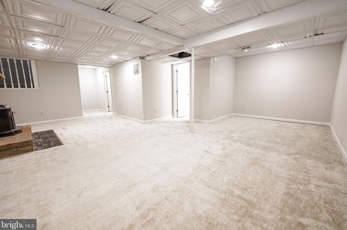 14 Fenton Wood Dr, Dulles VA  20165-5718 exterior