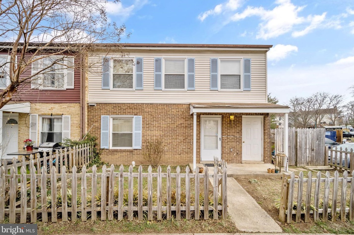 54 Adams Dr Ne, Leesburg, VA 20176