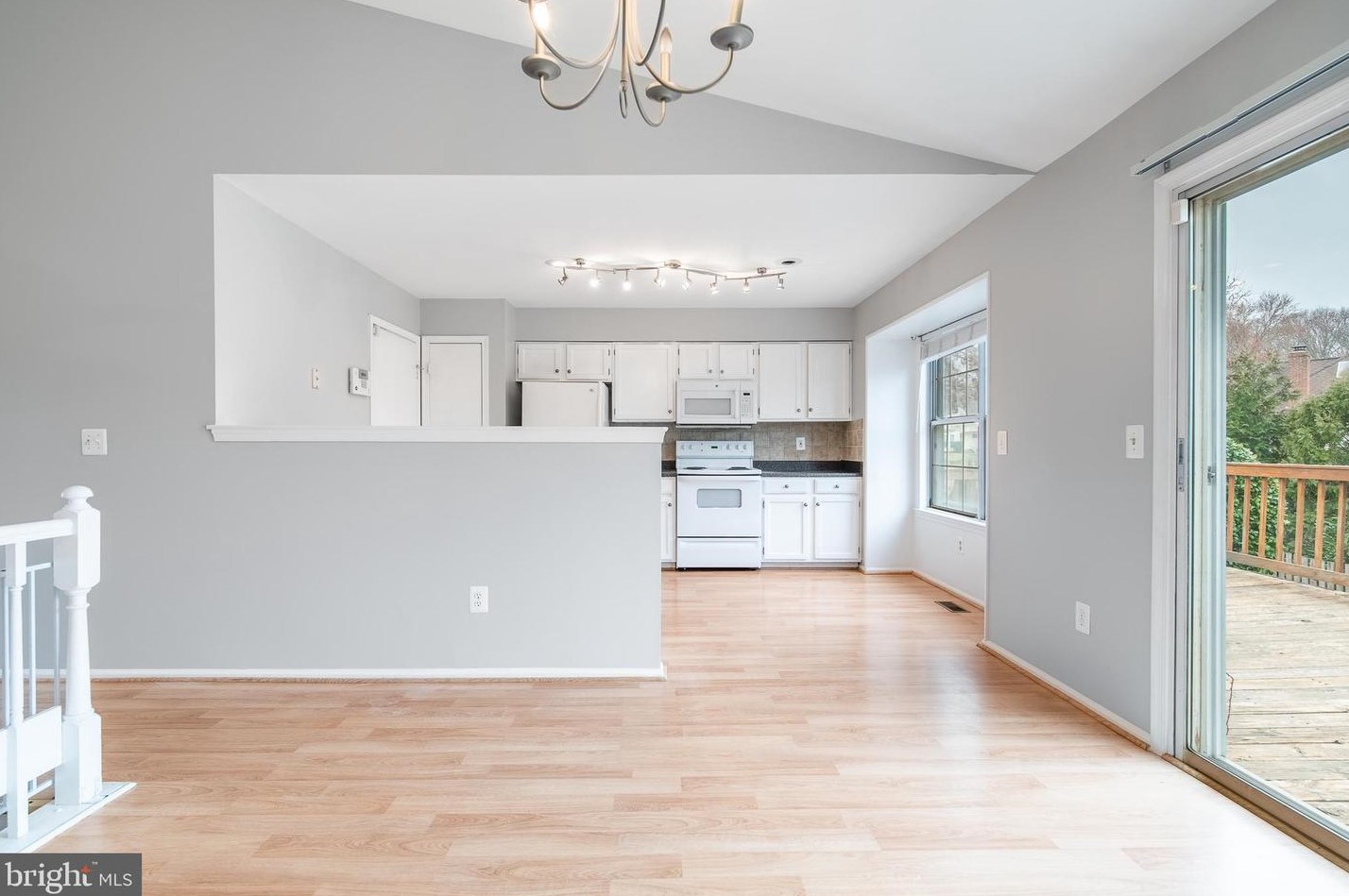 14 Braxton Dr, Dulles VA  20165-6010 exterior