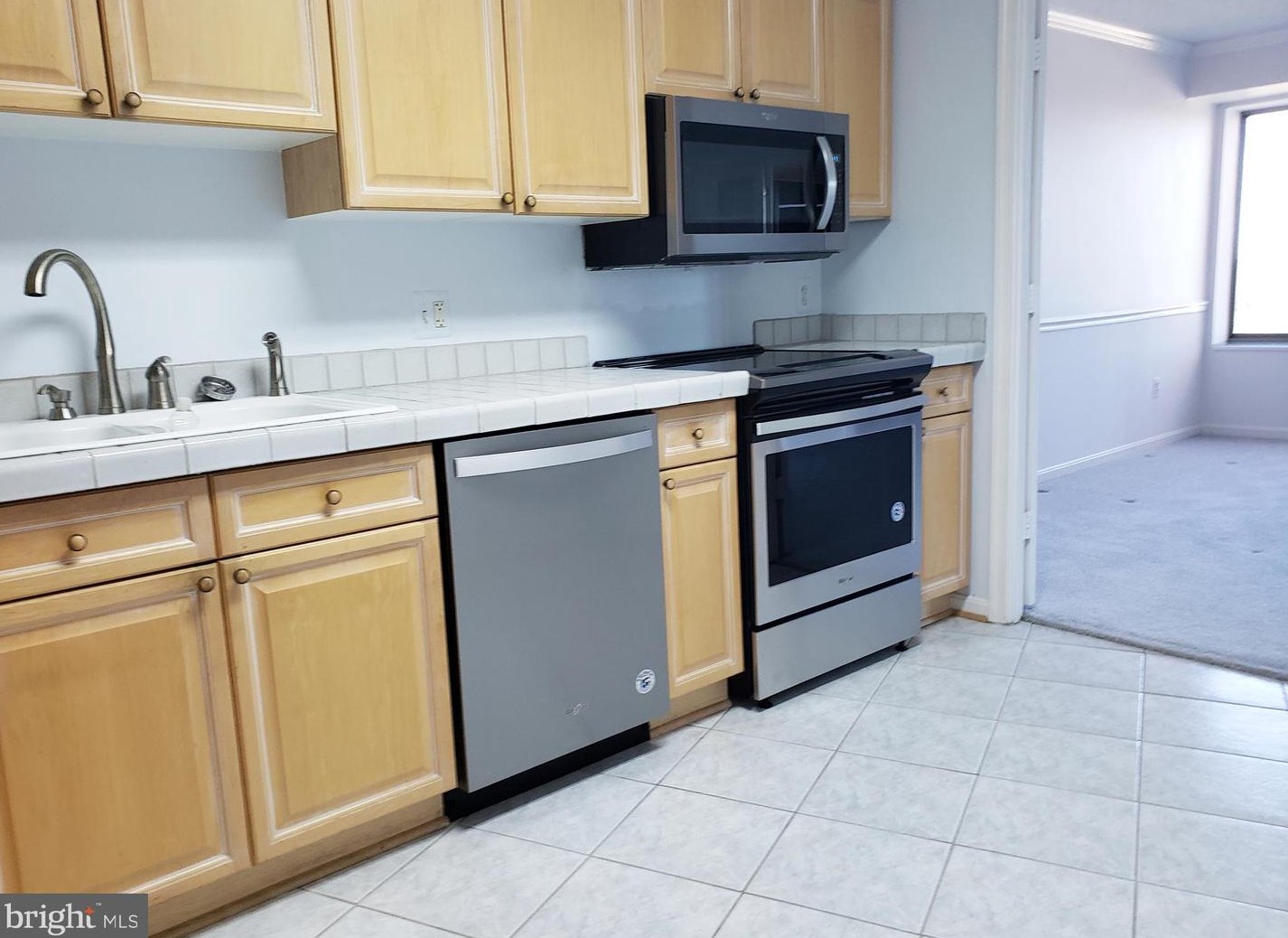 19385 Cypress Ridge Ter #1114, Leesburg, VA 20176