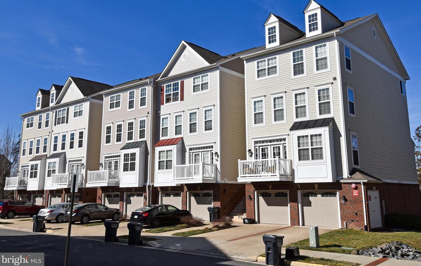45740 Winding Branch Ter, Dulles VA  20166-4224 exterior