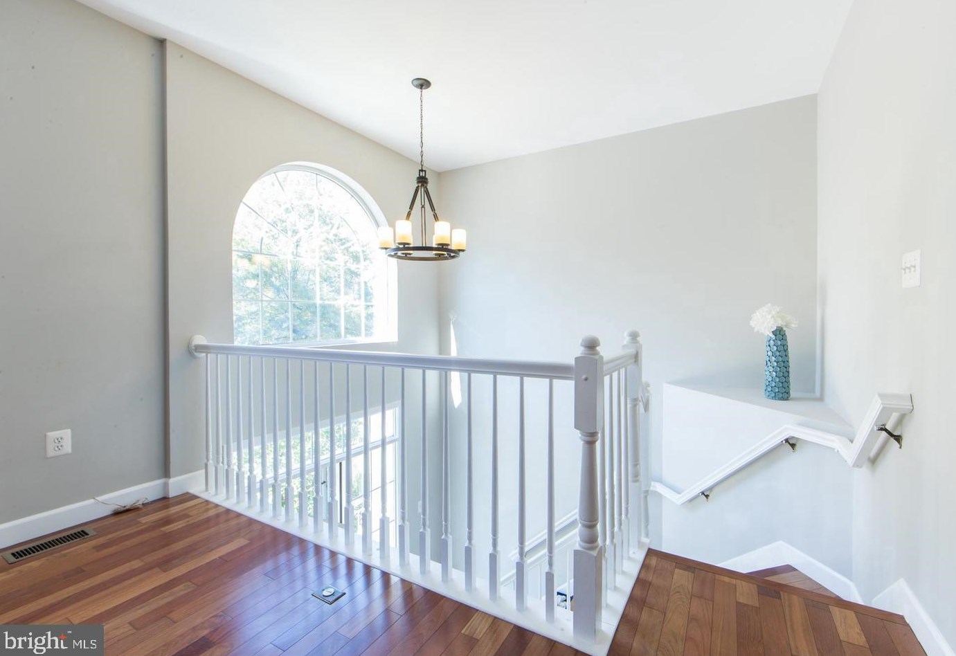 21642 Frame Sq, Ashburn, VA 20148-5014