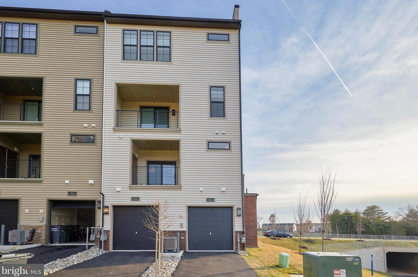 43522 Centergate Dr, Ashburn VA  20148 exterior