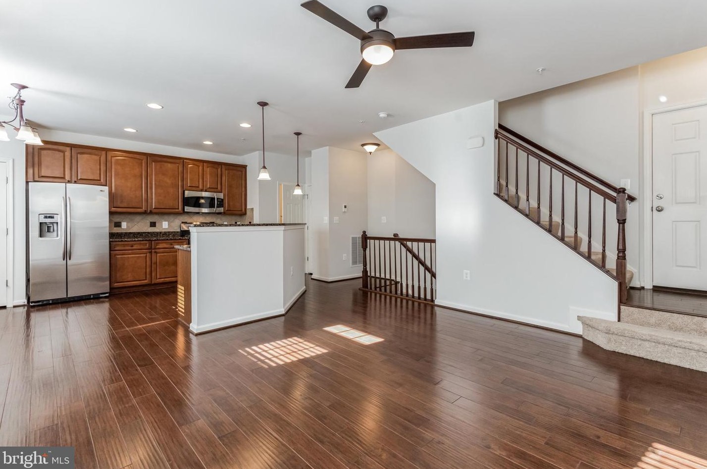 42187 Shorecrest Ter, Stone Ridge, VA 20105-5700