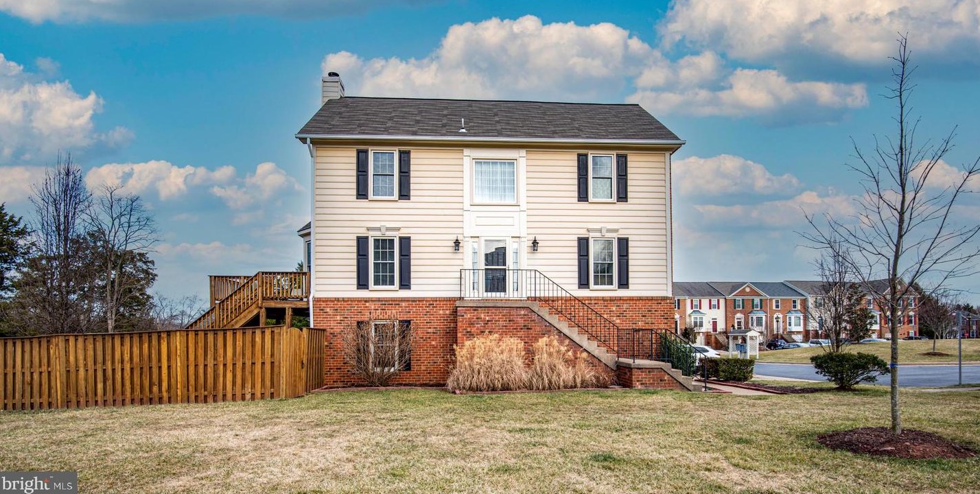 21130 Dray Ter, Ashburn, VA 20147-5336